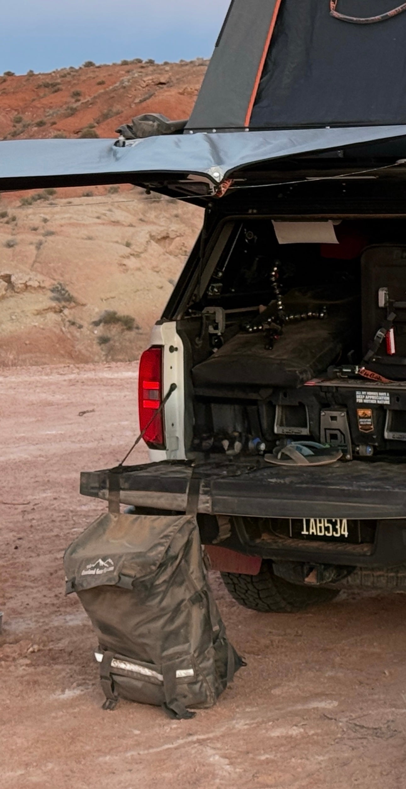 Tailgate Trash Bag Gladiator - Tacoma - Ram - Rivian -QuarterMaster