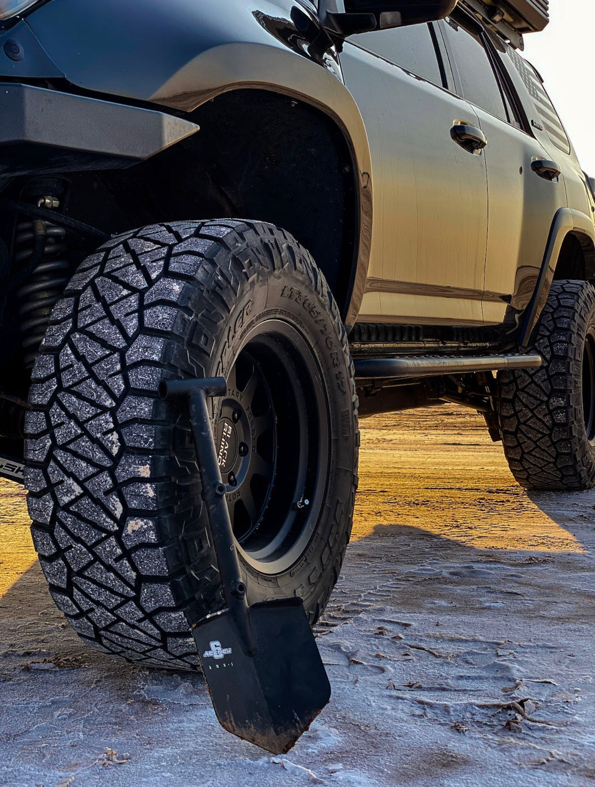 A6™ Adventure Mini Shovel (AMS - 1) - BLACK - Xtrusion Overland