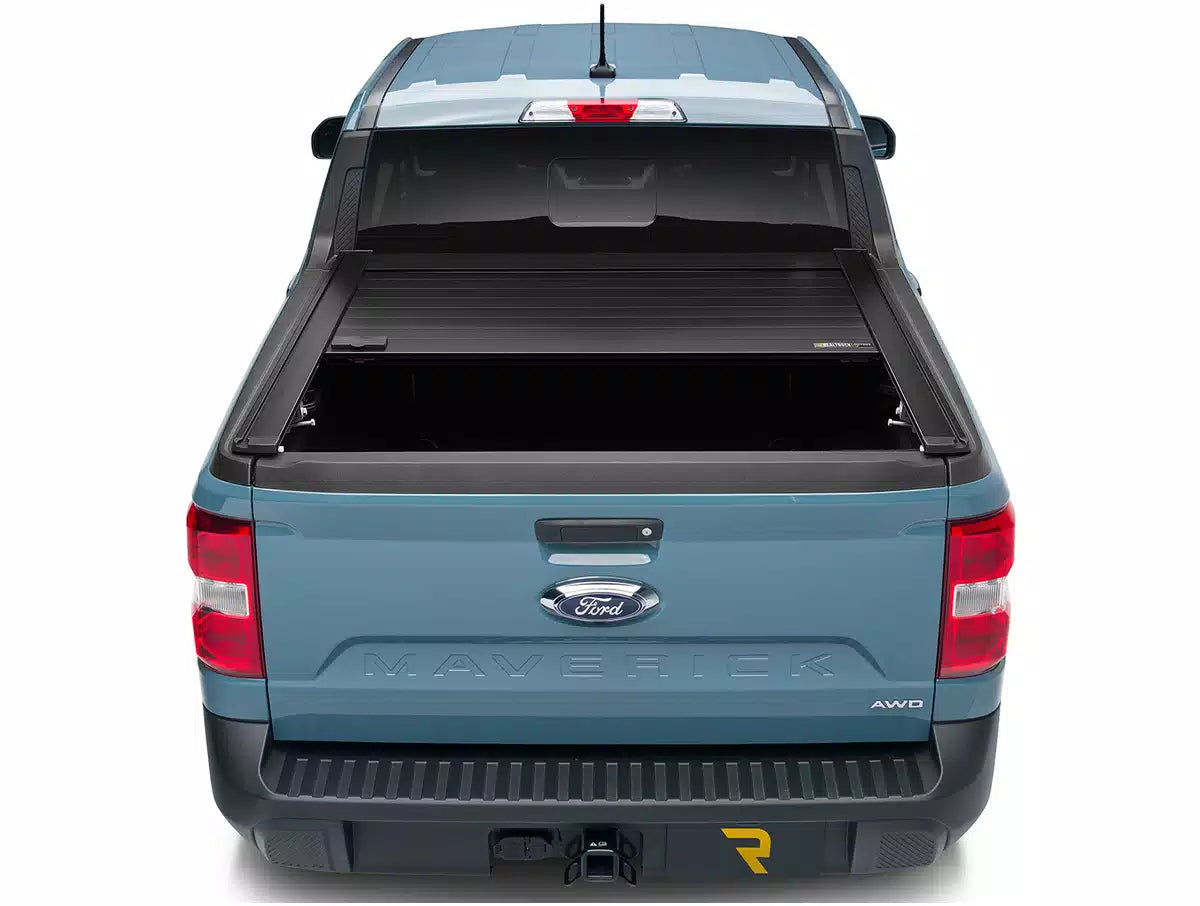 Retrax PRO XR Manual Retractable Tonneau Cover w/ T-Slot Rails