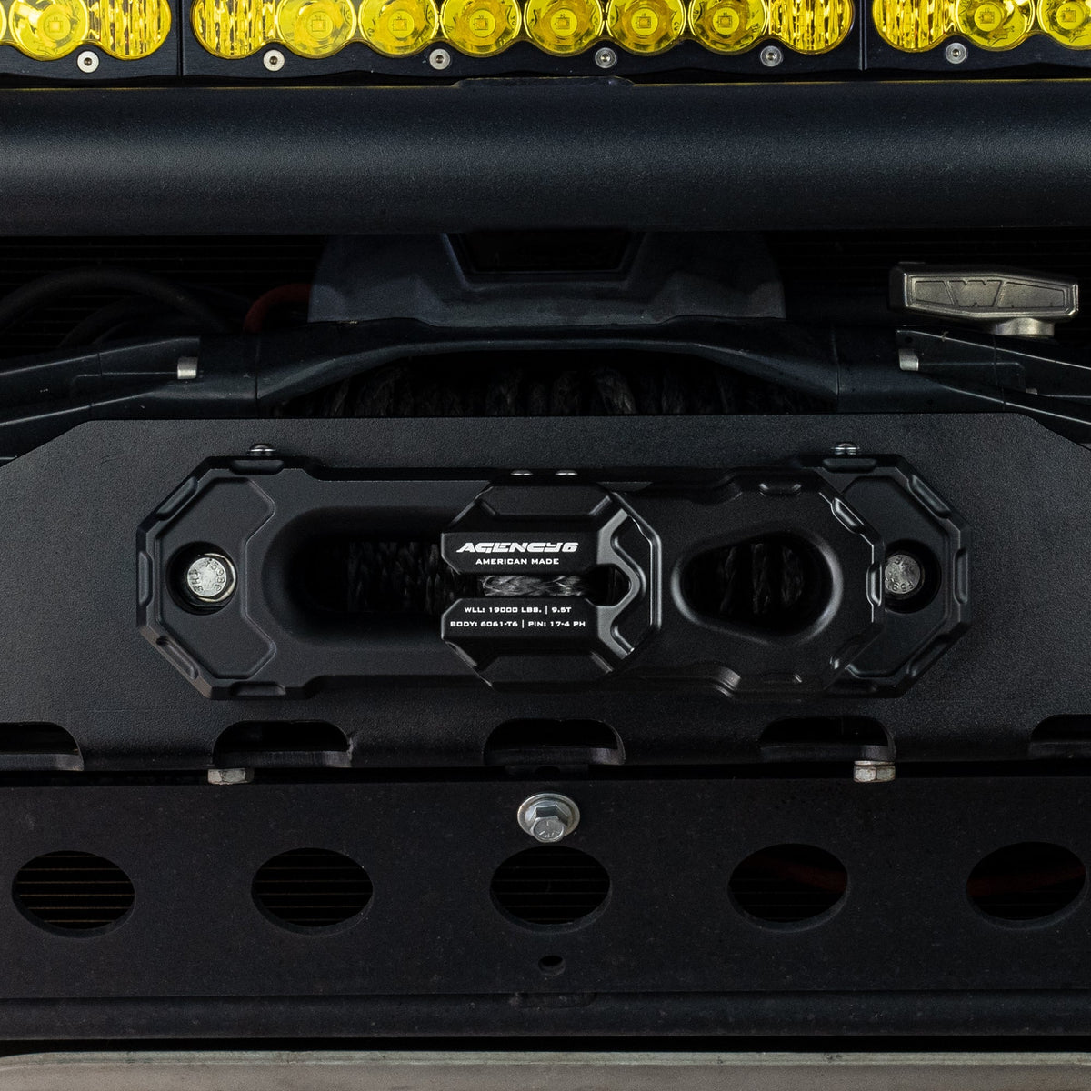 Agency 6 Billet Winch Shackle - Xtrusion Overland