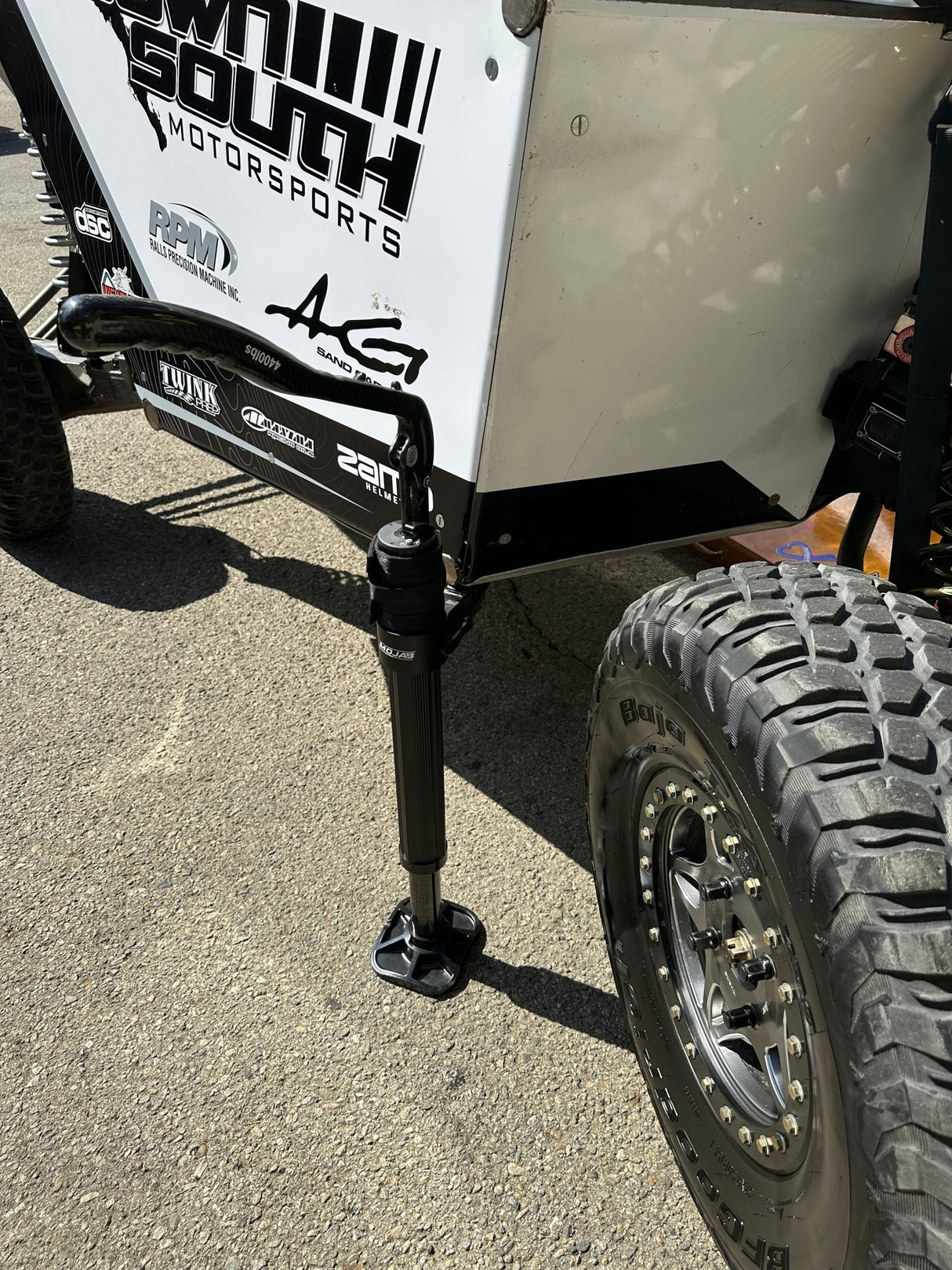 CarbonPro Compact Hydraulic Jack MLH 40'' - Xtrusion Overland