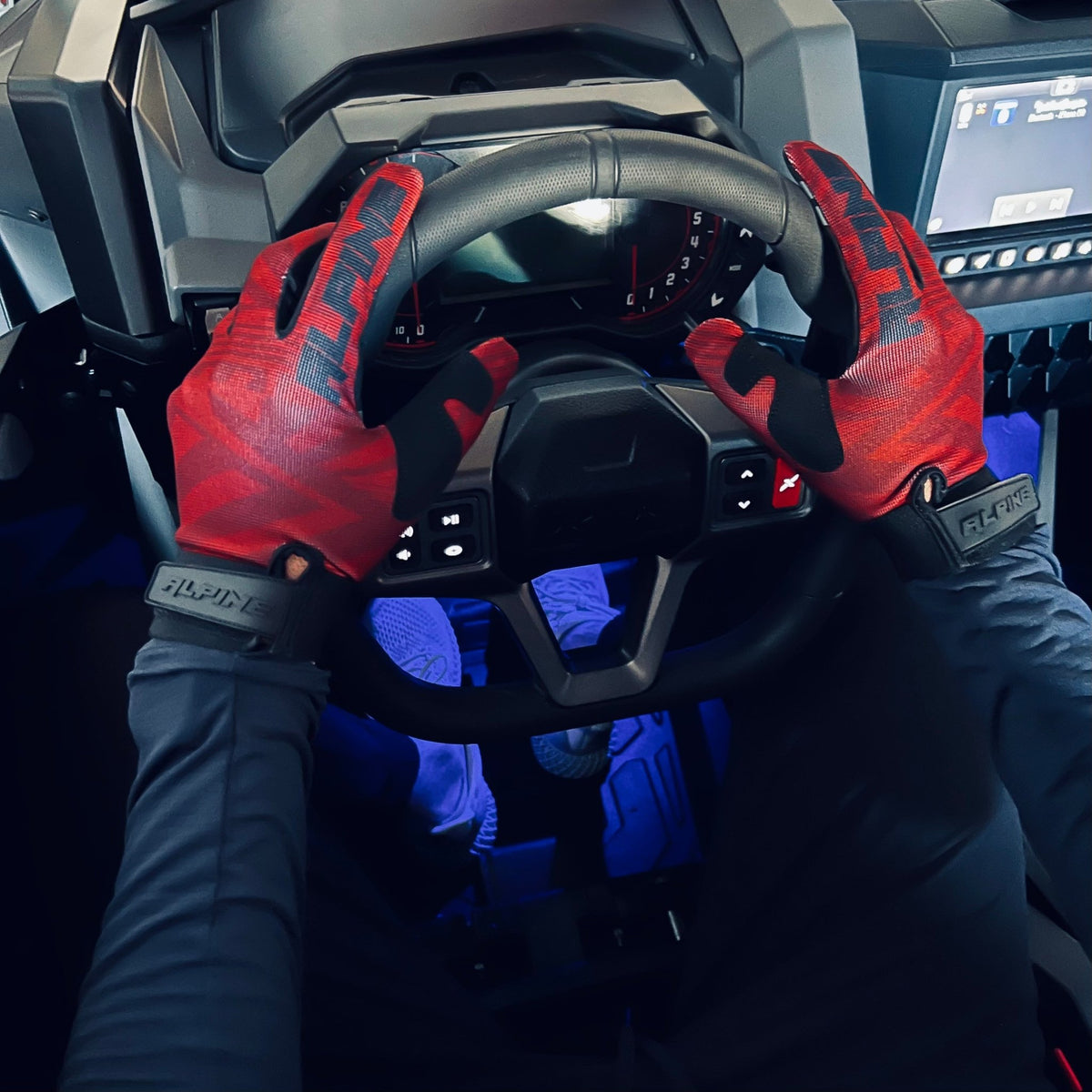 Clearance ALPINE RED GLOVES - Xtrusion Overland