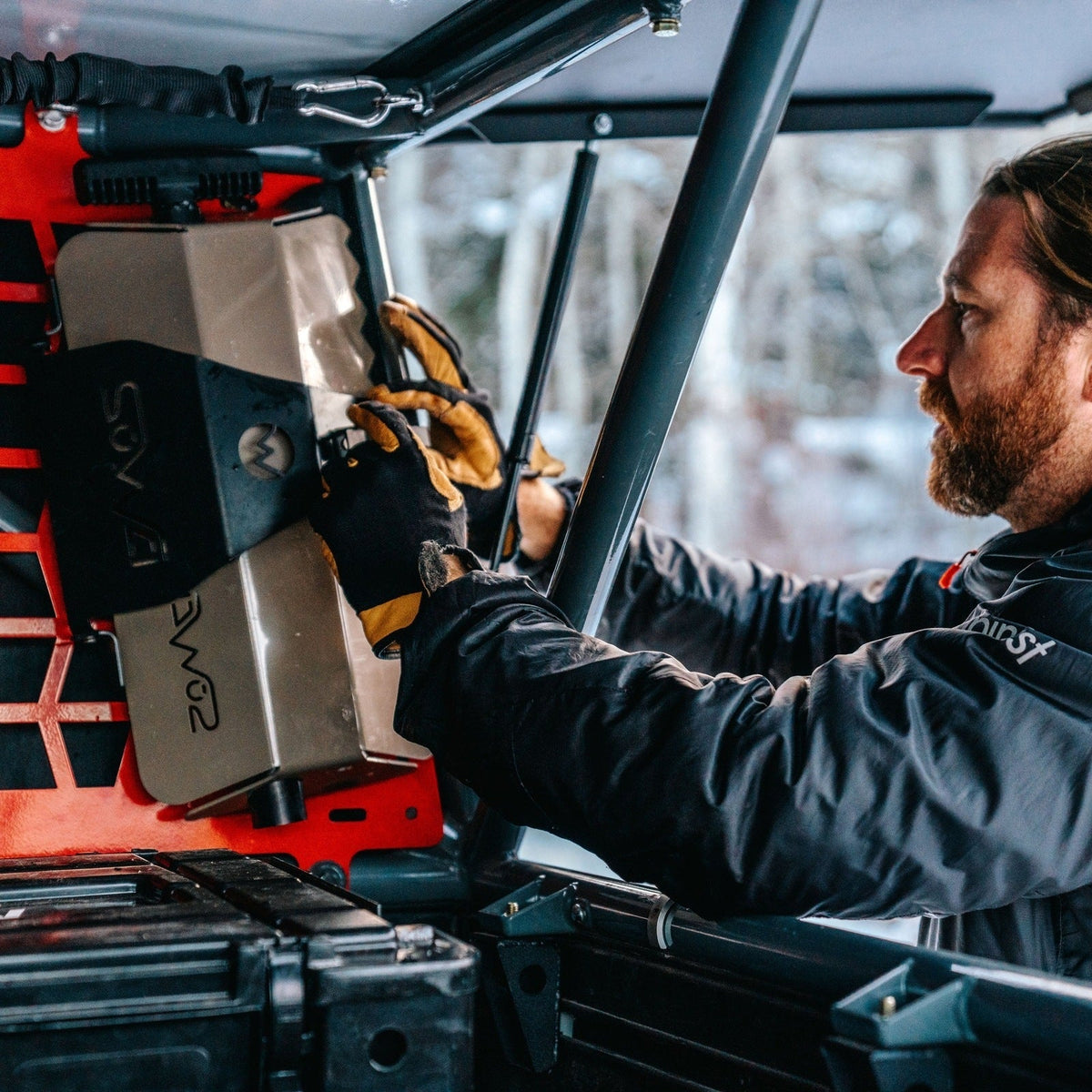 DMOS Stealth Shovel Mount - Xtrusion Overland