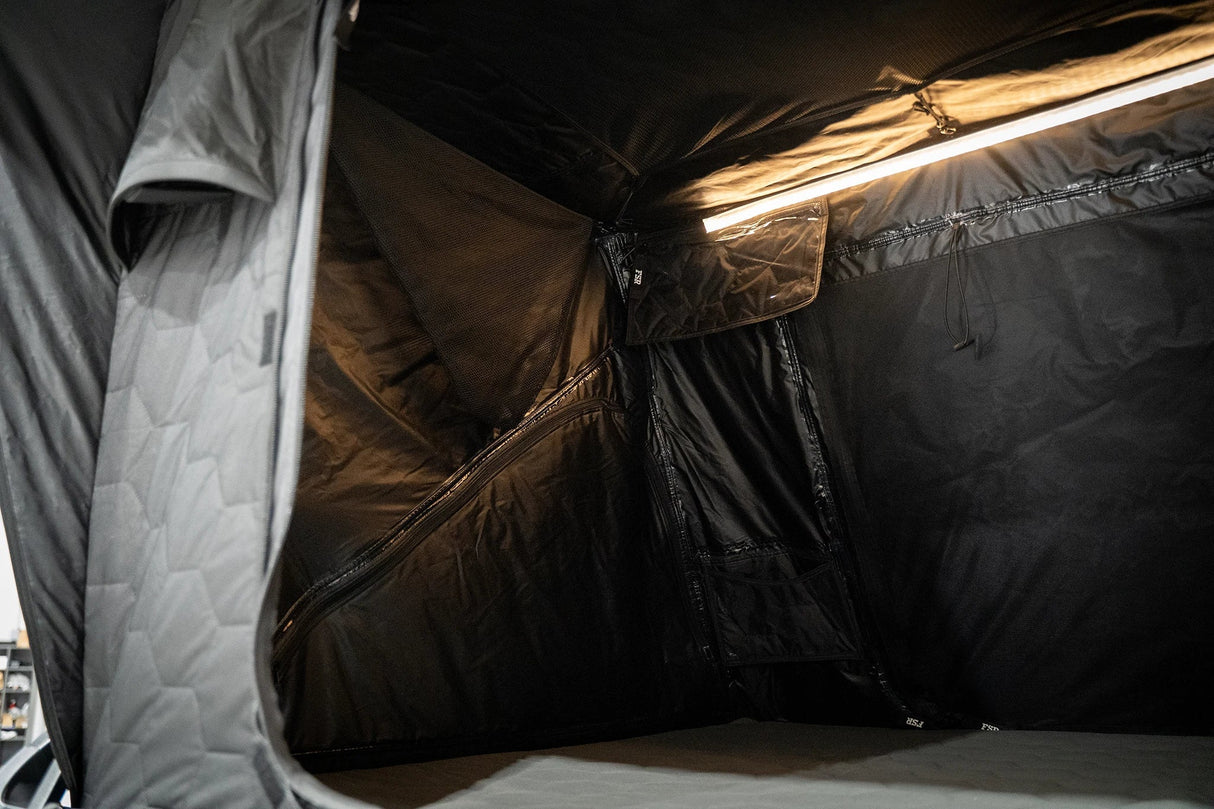 Evolution XL - Rooftop Tent - Xtrusion Overland
