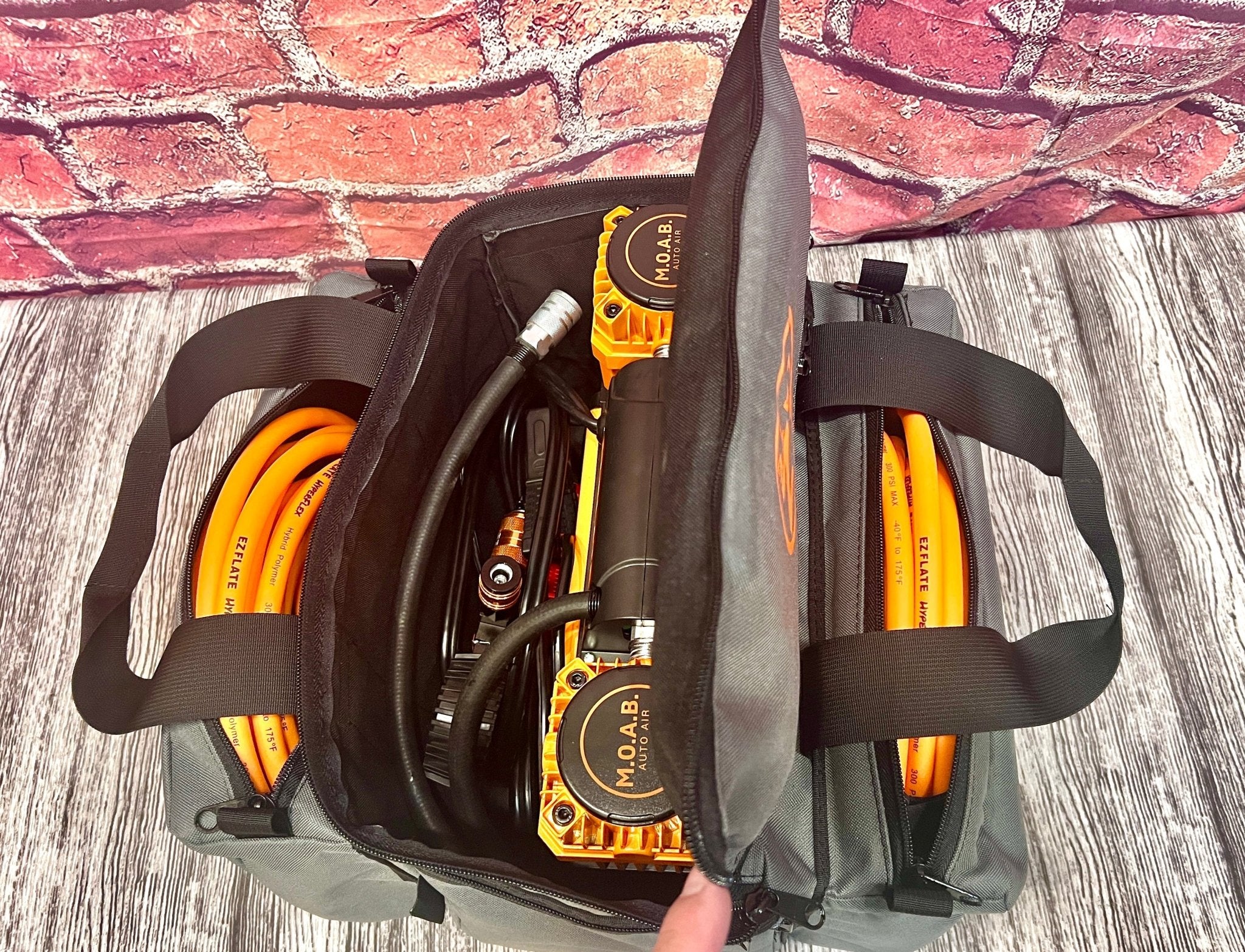 E2商品「IN PLAIN AIR」「What is good ?」セット EZ Flate Air Compressor Deluxe Carry Bag – Xtrusion Overland
