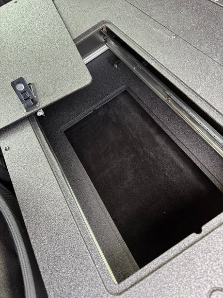 Ford - F250 - F550 - 2017 - Present - 4th - 5th Gen - Super Cab - without the center mounted B&O Subwoofer - Explore Series - Single Drawer Module - With Fitted Top Plate - Xtrusion Overland