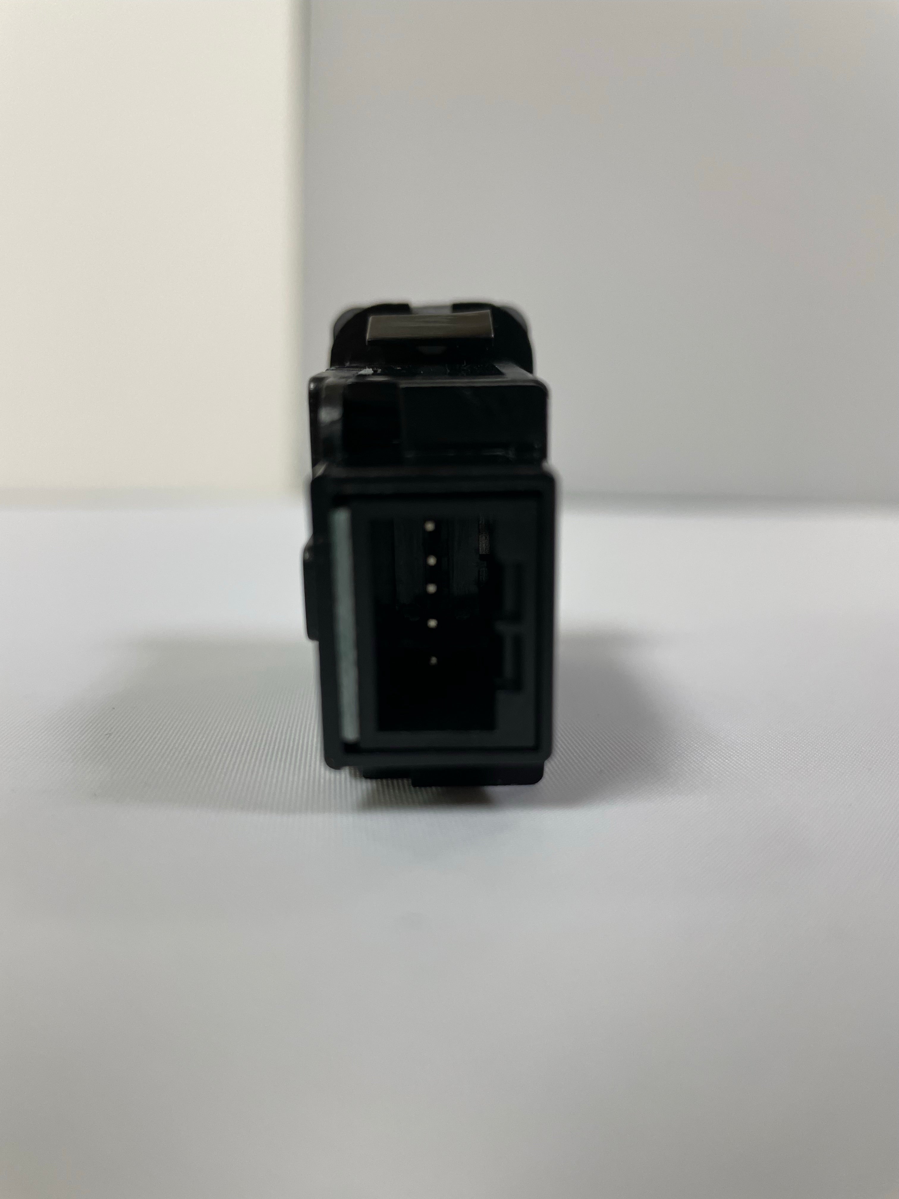 TALL “RECTANGLE” SWITCH