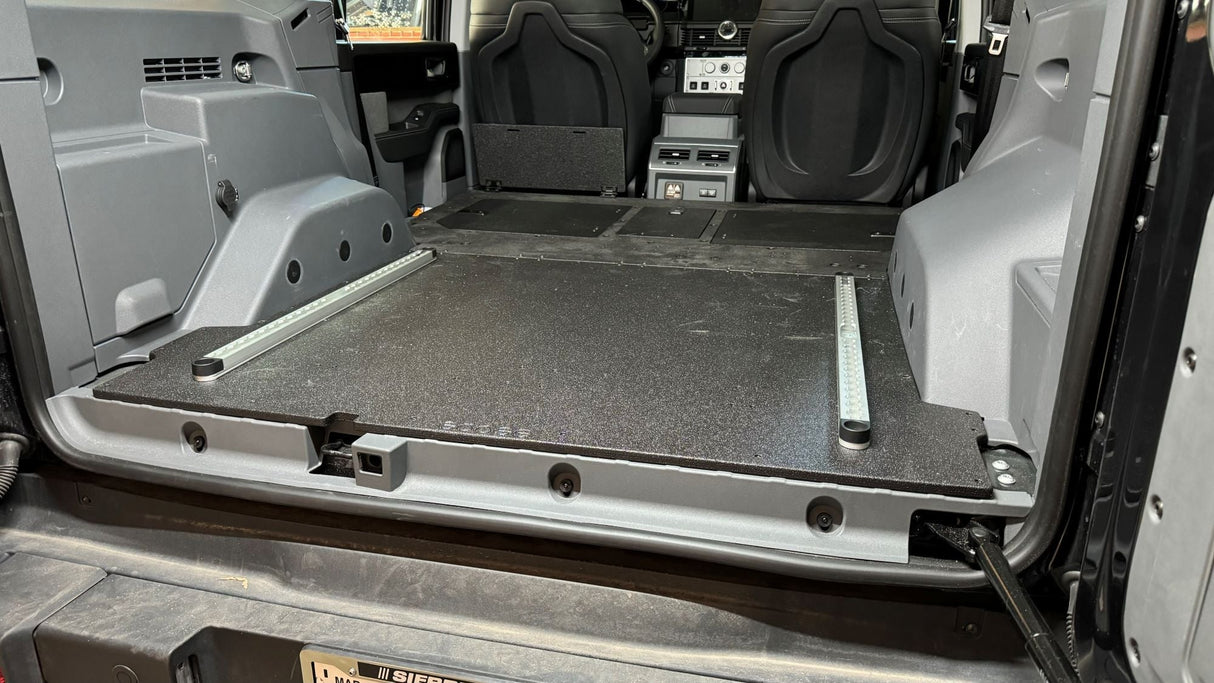 Ineos - Grenadier - 2024 - Present - 1st Gen - Explore Series - Rear Plate System - Xtrusion Overland