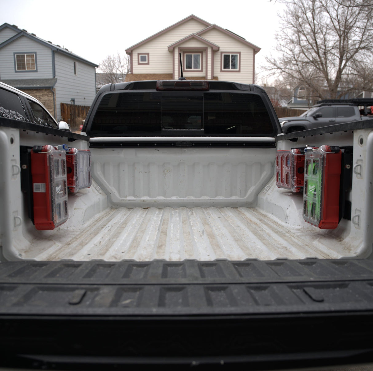 Integral Rails - Bedside Rail System - Chevrolet Colorado & GMC Canyon (2023+) - Xtrusion Overland