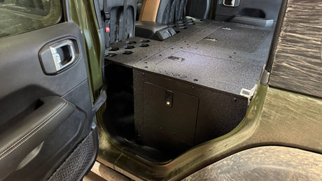 Jeep Wrangler 2018 - 2023 JLU 4 Door - Second Row Seat Delete Plate System - 8" or 10" Module Based - Xtrusion Overland