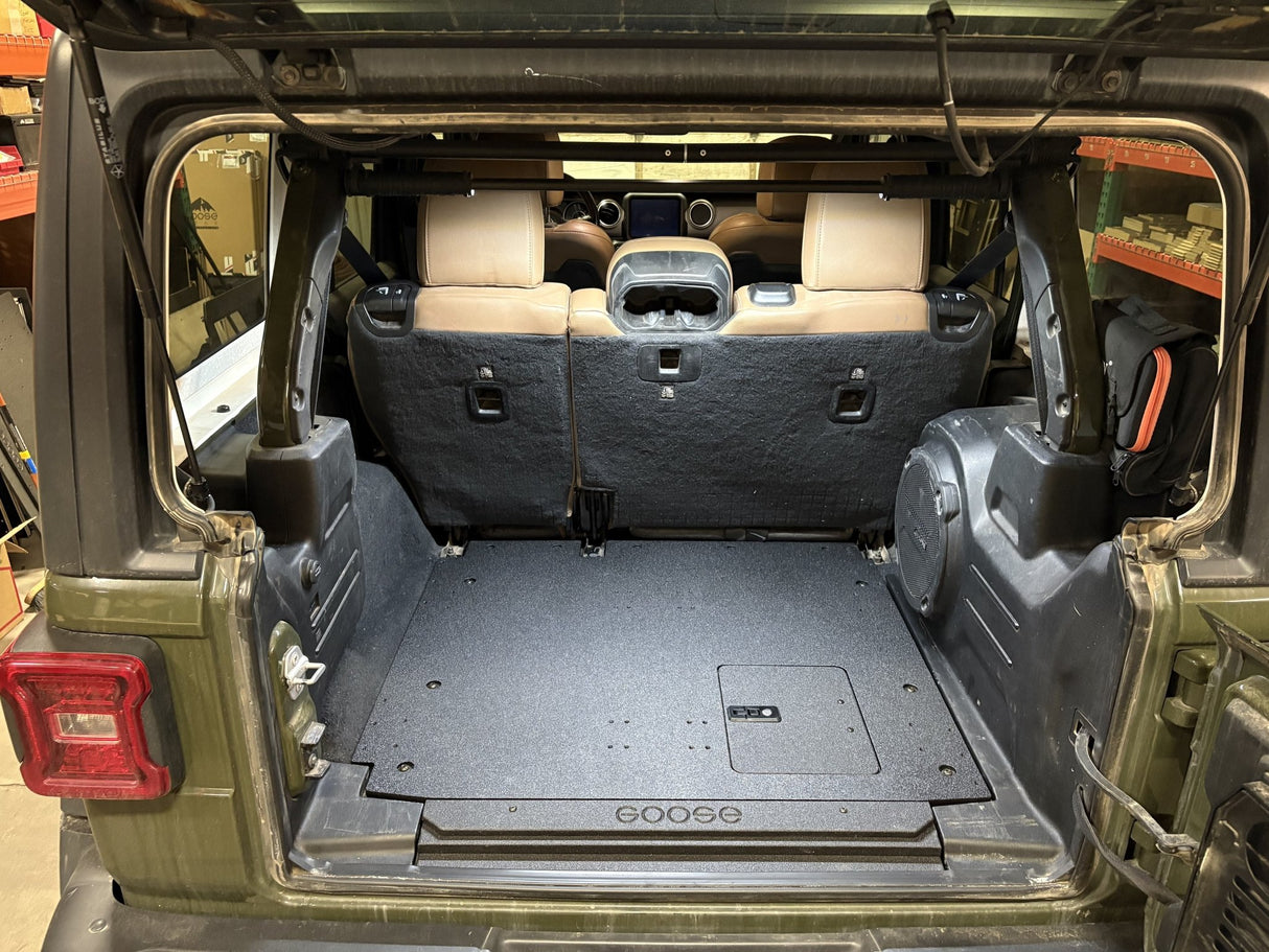 Jeep Wrangler 2018 - Present JLU 4 Door - Rear Plate System - Xtrusion Overland