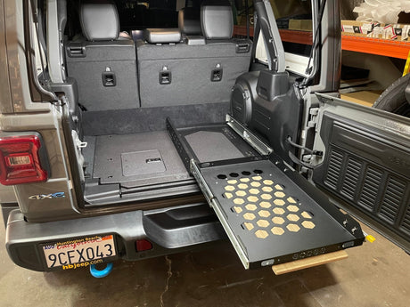 Jeep Wrangler 2021 - Present 4xe 4 Door - Rear Plate System - Xtrusion Overland