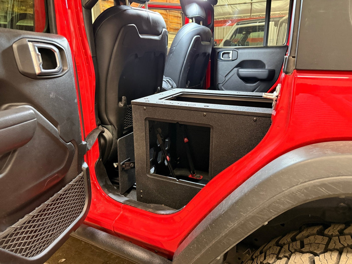 Jeep - Wrangler - 2024-Present - JLU - 4 Door - Explore Series - Seat Delete Plate System - Second Row - Module Based - 10" Module - Xtrusion Overland