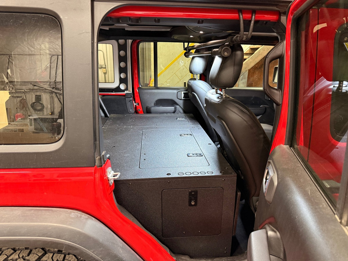 Jeep - Wrangler - 2024-Present - JLU - 4 Door - Explore Series - Seat Delete Plate System - Second Row - Module Based - 10" Module - Xtrusion Overland