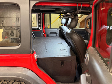 Jeep - Wrangler - 2024-Present - JLU - 4 Door - Explore Series - Seat Delete Plate System - Second Row - Module Based - 10" Module - Xtrusion Overland