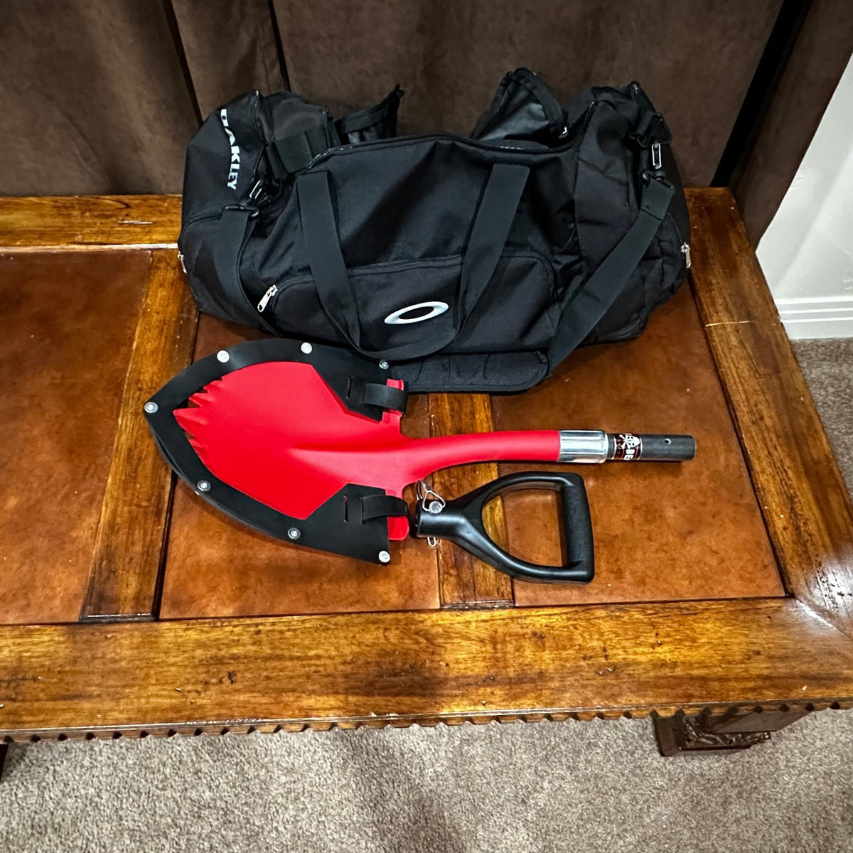 Krazy Beaver Mini Shovel with guard(Textured Red Head / Black Handle  45642) - Xtrusion Overland