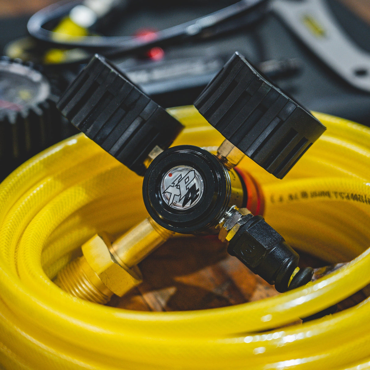 Nitrogen Regulator Kit for Shocks Power Tank - Xtrusion Overland