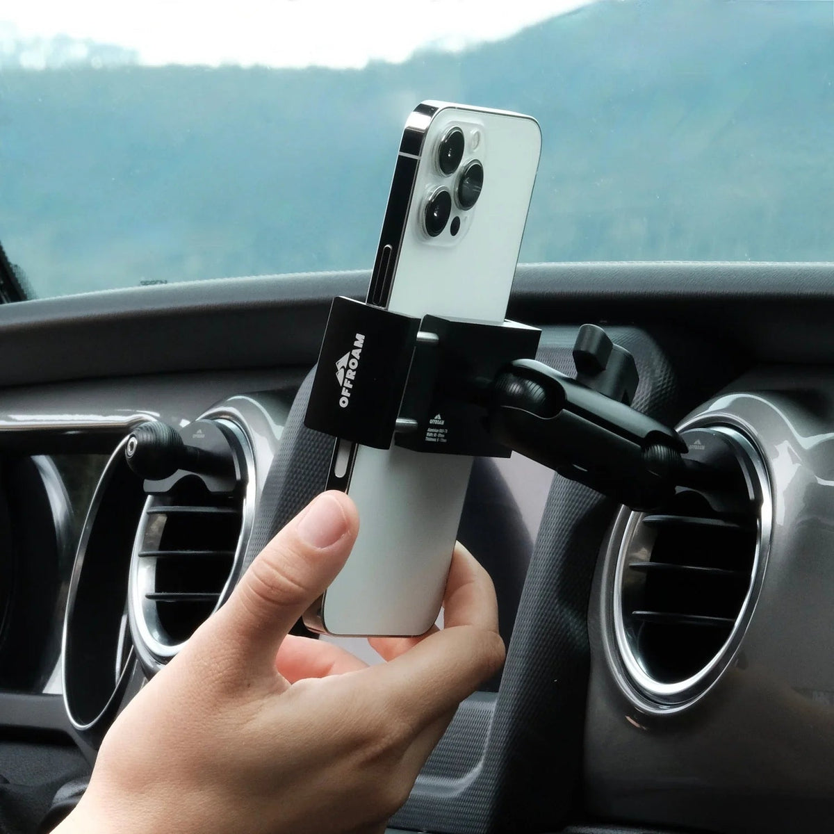 OFFROAM Jeep Wrangler JL | Gladiator JT (2018-2023) Airvent Phone Mount - Xtrusion Overland