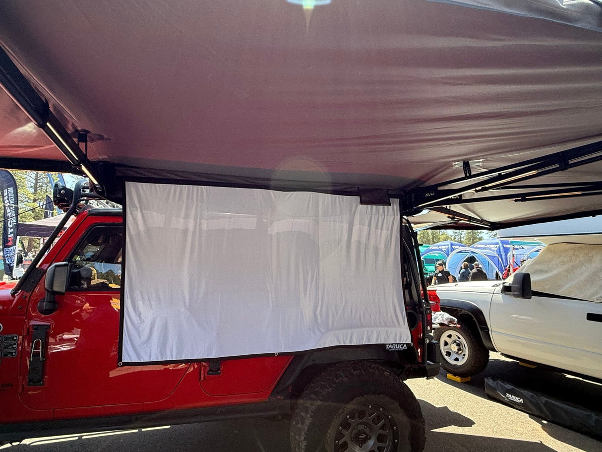 Outdoor Theater - Projector Screen - Xtrusion Overland