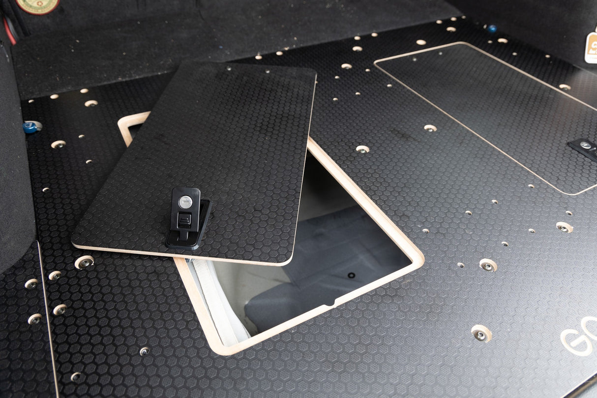 Subaru Outback 2020 - 2025 6th Gen. - Rear Plate System - Xtrusion Overland