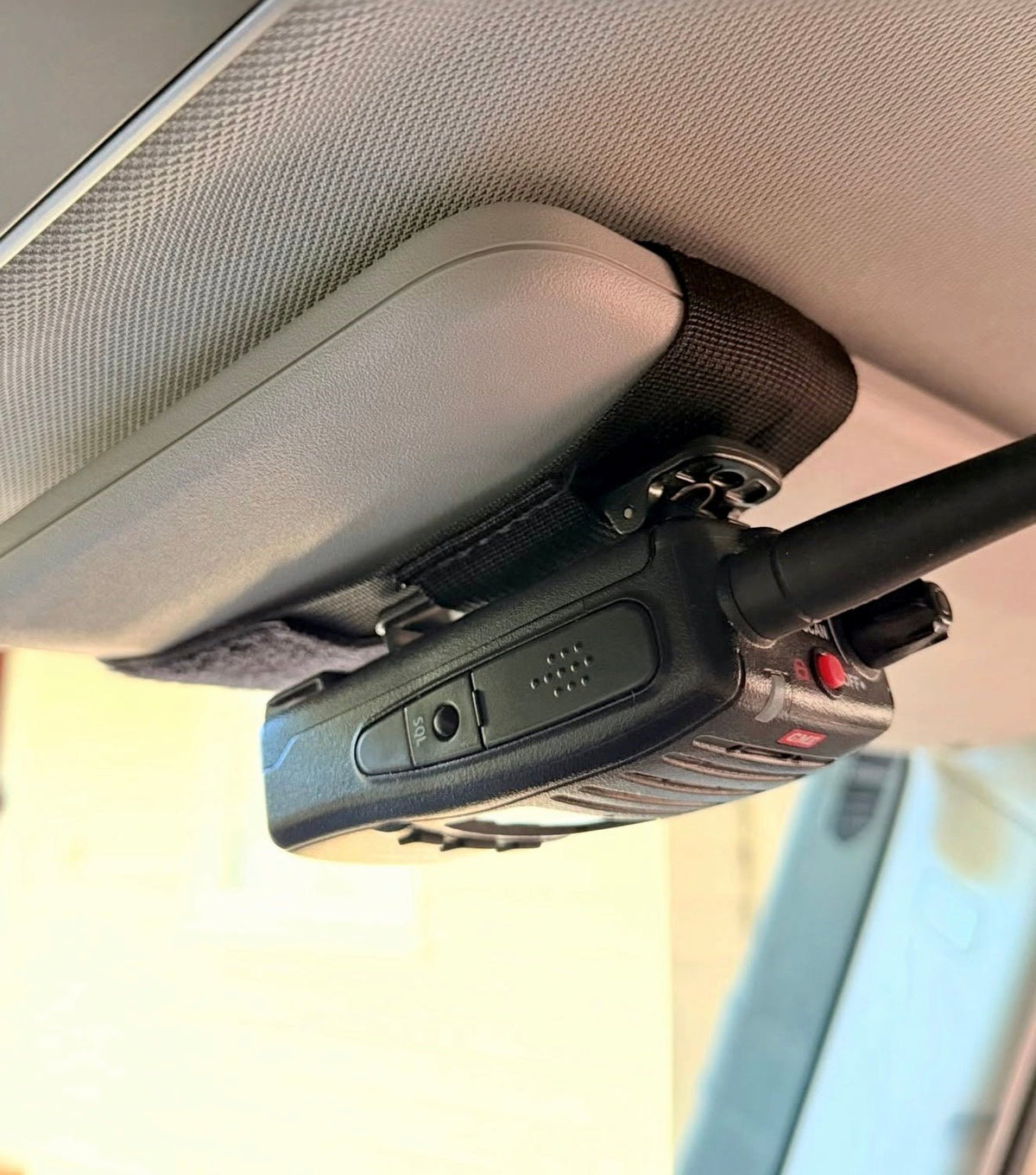 Sun Visor Radio Pouch OPEN STYLE - Xtrusion Overland