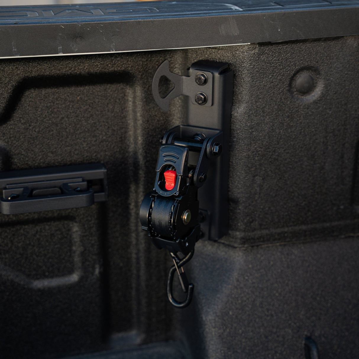 Swivel Strap™ Mounts - Chevrolet Silverado & GMC Sierra - (1500 2019+, HD 2020+) - Xtrusion Overland