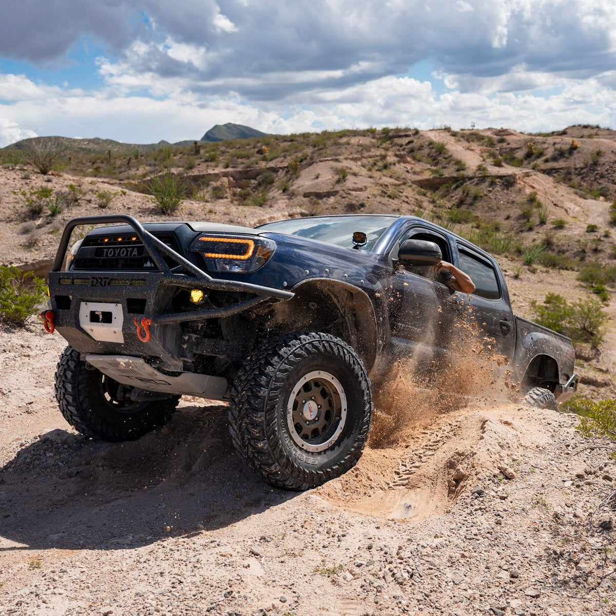 Tacoma Hybrid Front Bumper / 2nd Gen / 2012-2015 - Xtrusion Overland