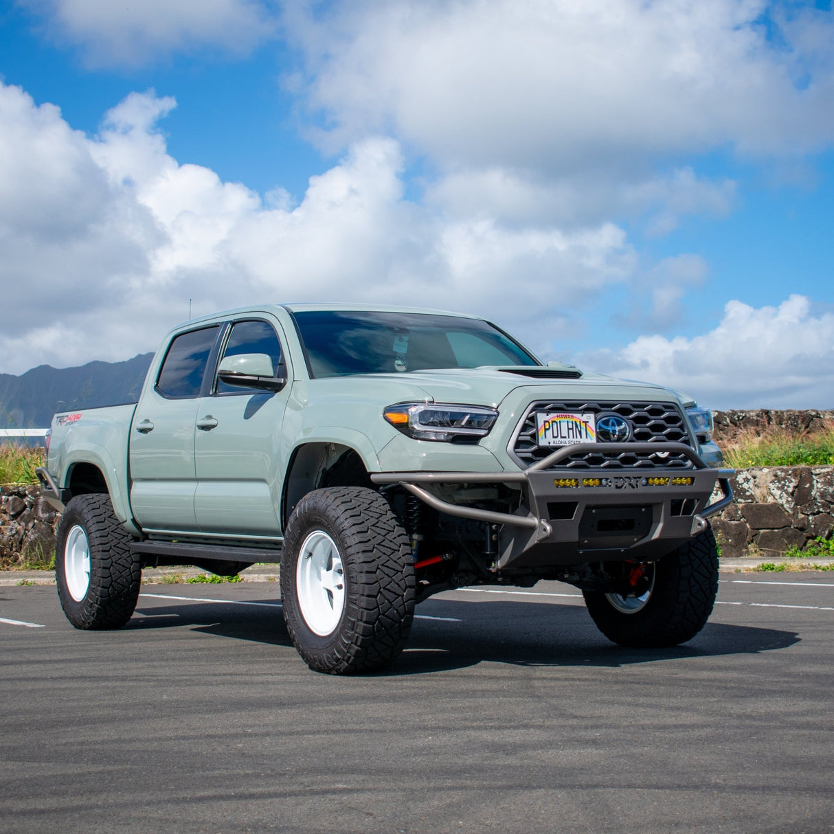 Tacoma Hybrid Front Bumper / 3rd gen / 2016 - 2023 - Xtrusion Overland
