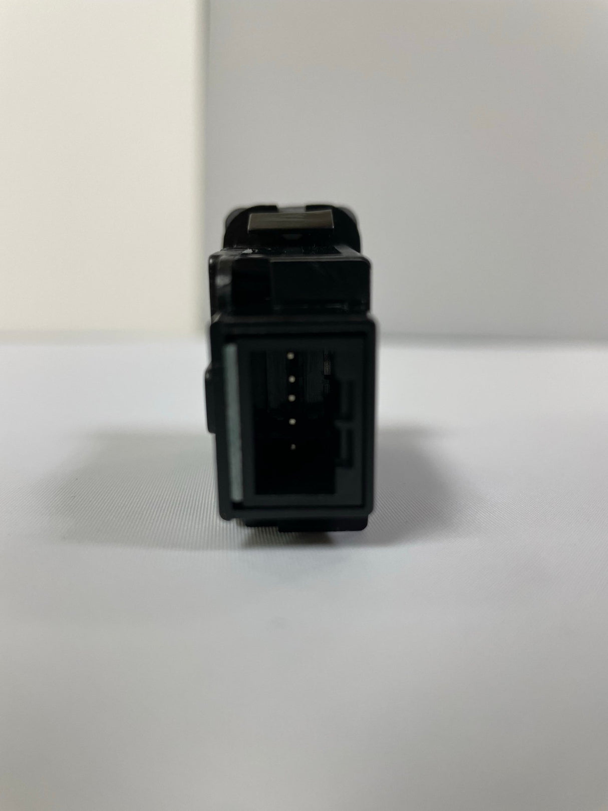 TALL “RECTANGLE” SWITCH - Xtrusion Overland