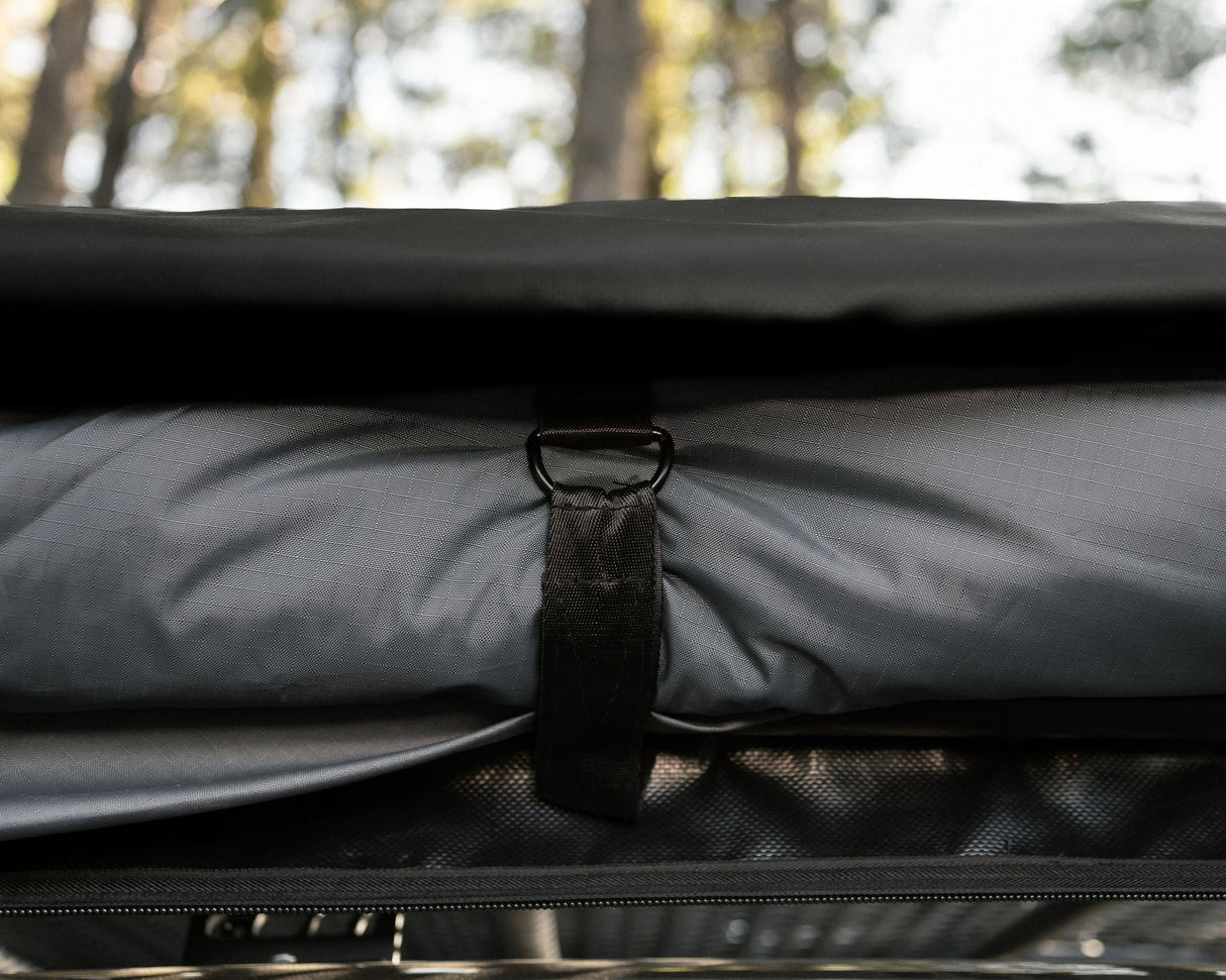 Taruca Rogue 180 Awning - Xtrusion Overland