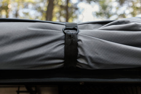 Taruca Rogue 270 S Awning LHS - Xtrusion Overland