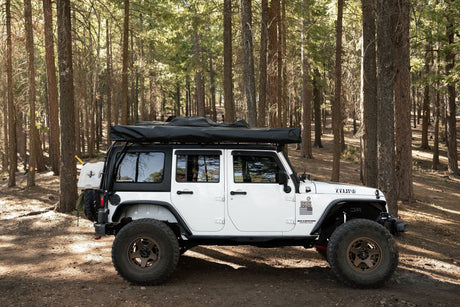 Taruca Rogue 270 S Awning RHS - Xtrusion Overland