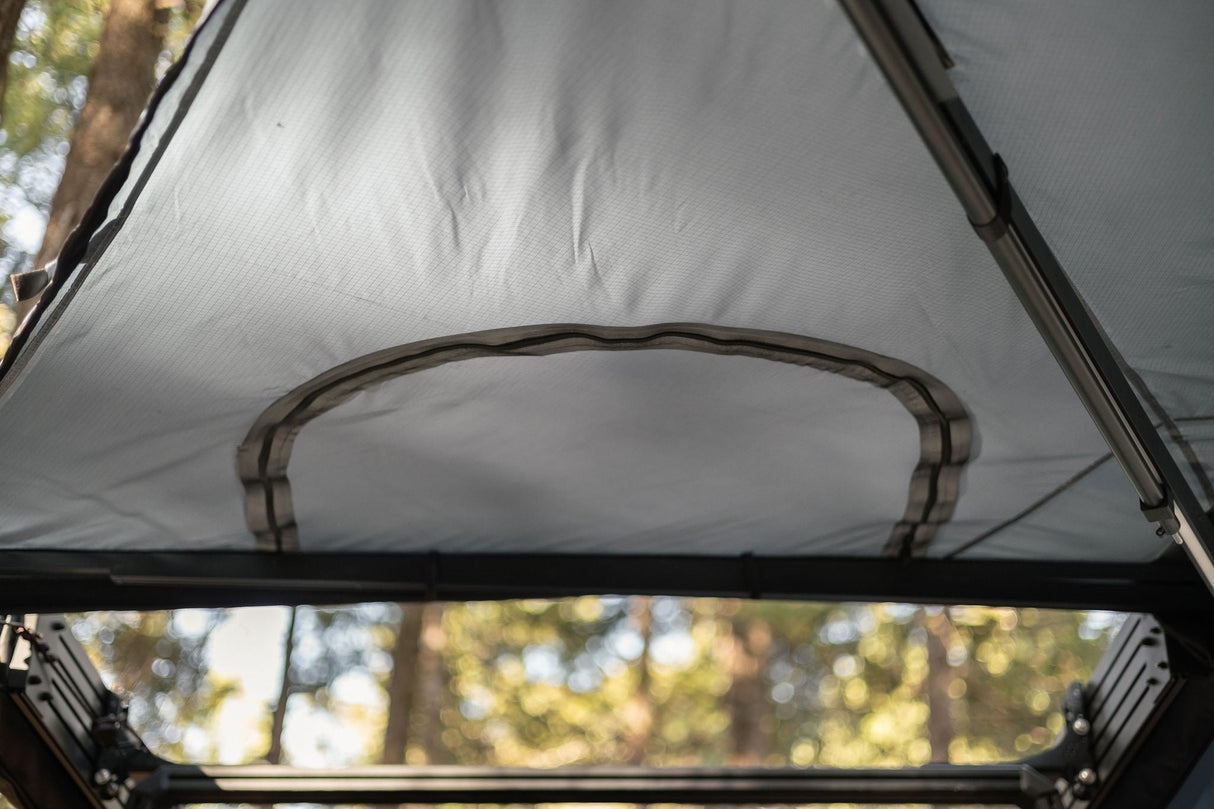 Taruca Rogue 270+ XC D-Access Awning RHS - Xtrusion Overland