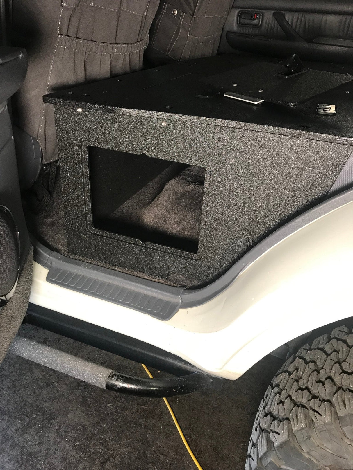 Toyota Land Cruiser 1991 - 1997 80 Series - Second Row Seat Delete Plate System - Module Height Platform - Xtrusion Overland