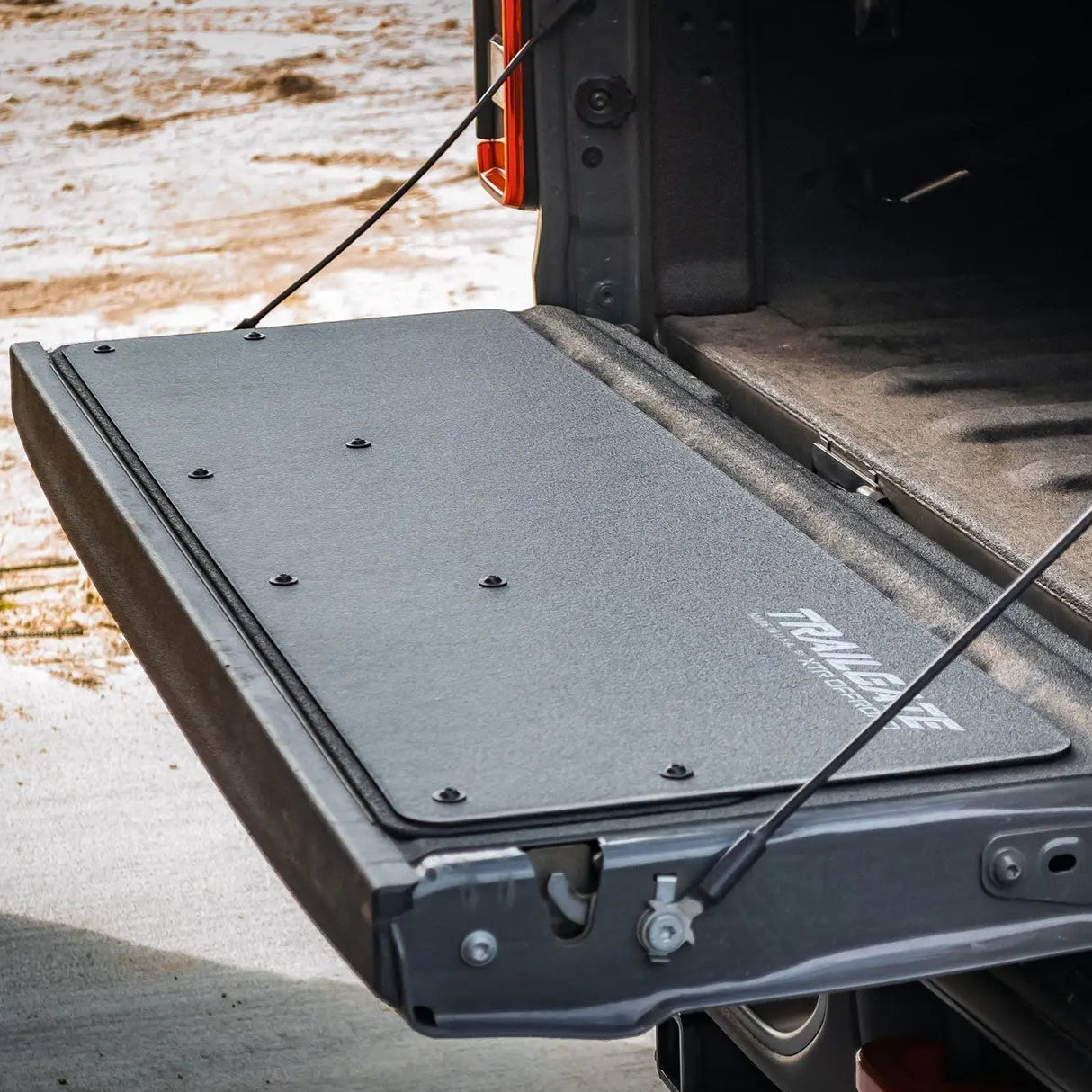 Jeep Gladiator (2019+) - TrailGate Tailgate Insert