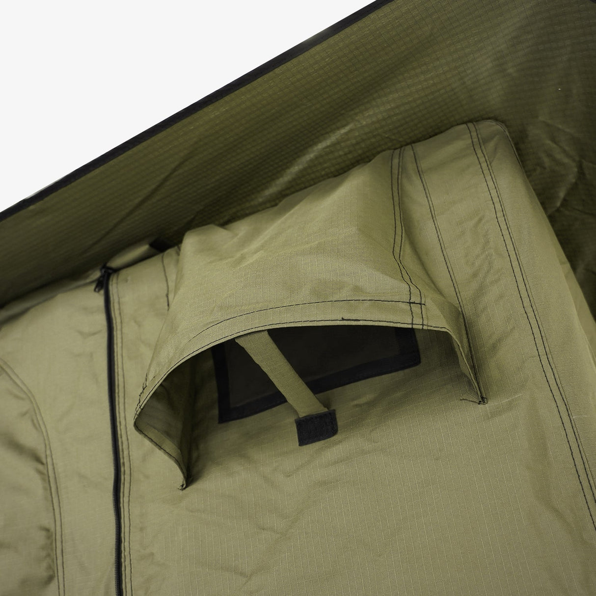 Trailpeak Rooftop Tent - Xtrusion Overland