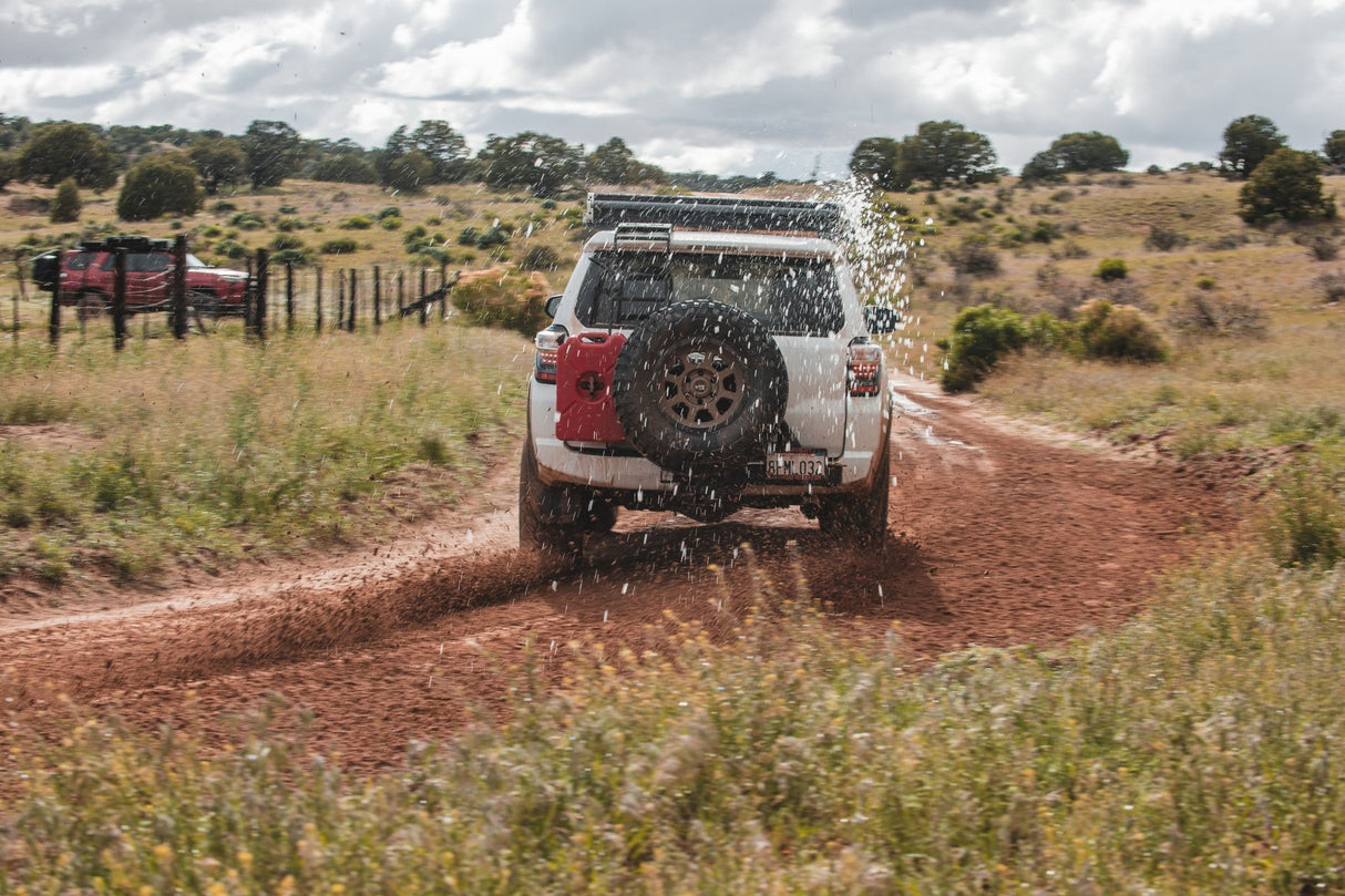 UltraSwing® Short-Fit Spare Tire Hitch Mount | RiGd Supply - Xtrusion Overland