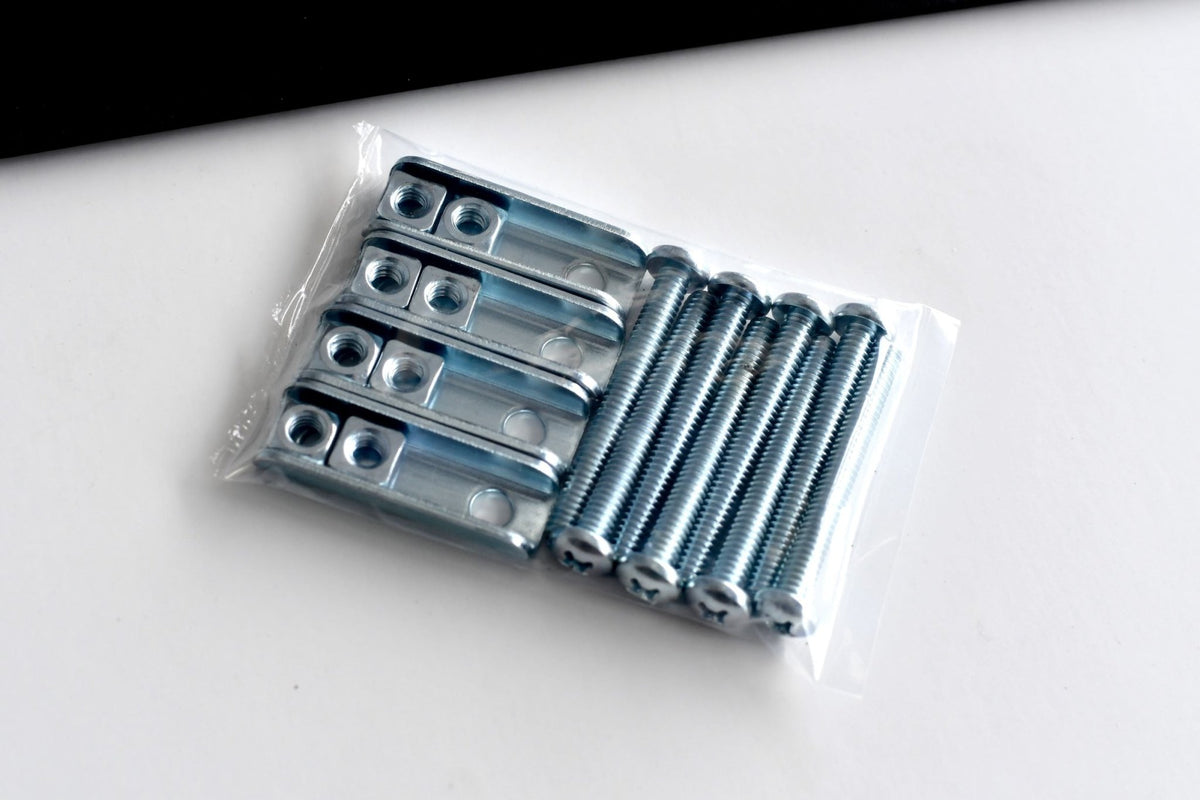 Universal Mounting Plate - Xtrusion Overland