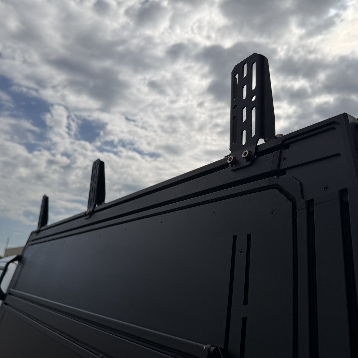 XO.SKLTN Awning Mounts - Xtrusion Overland