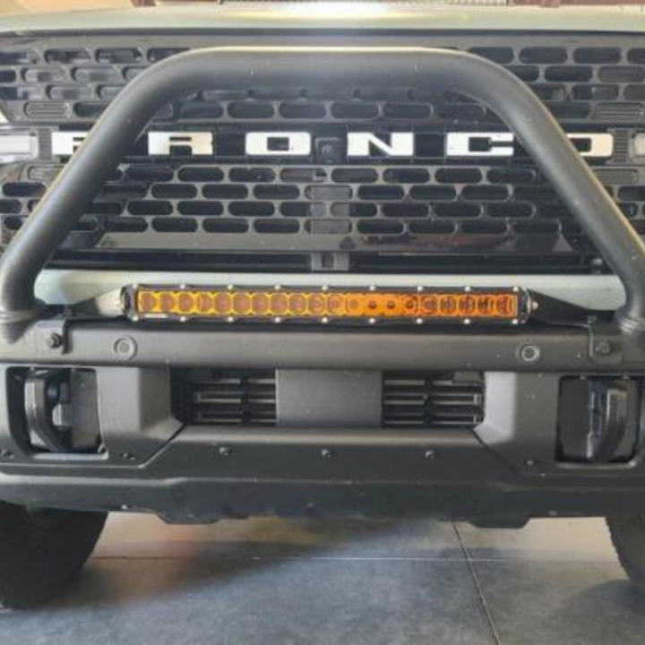 20 inch bumper led light bar in amber on a ford bronco