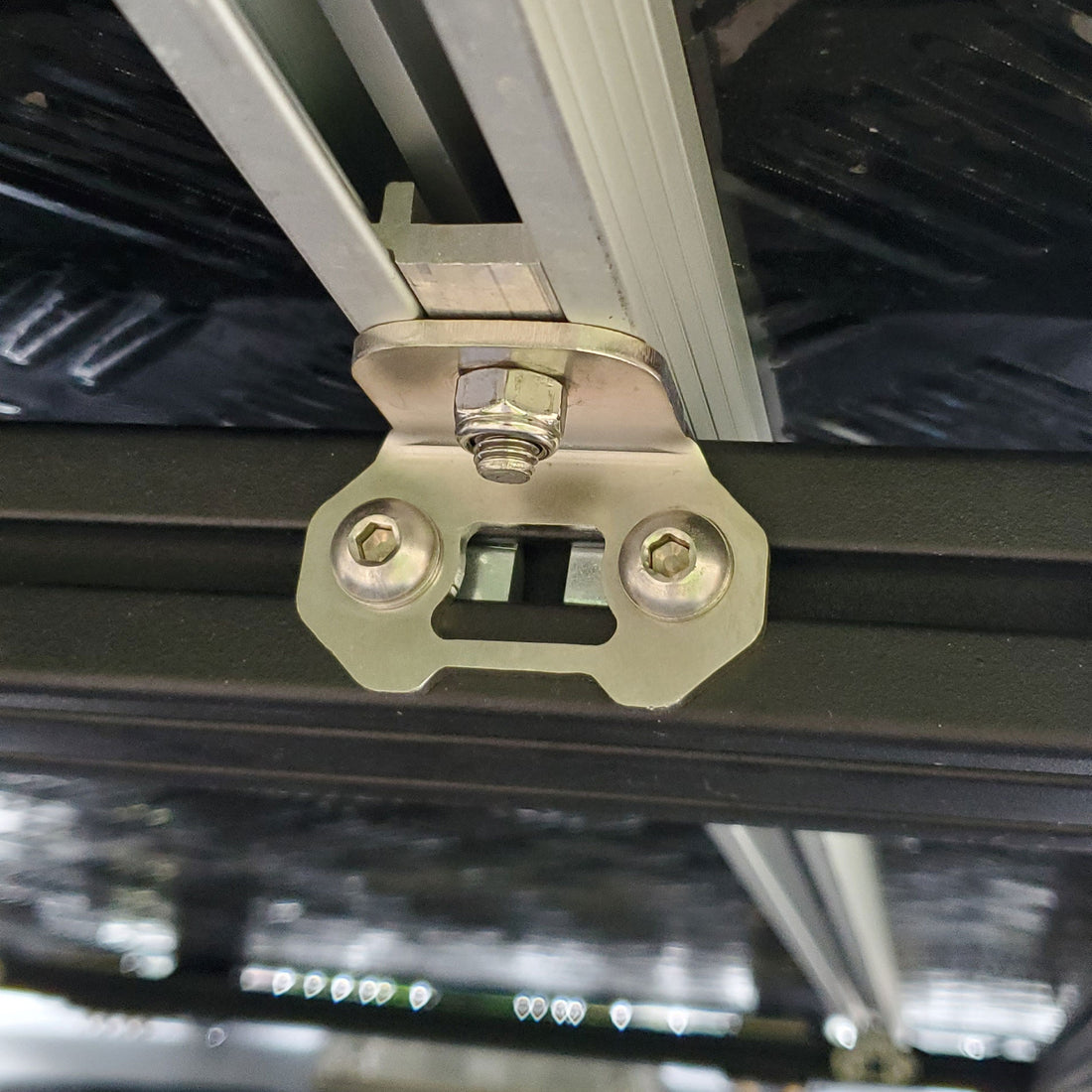 Roof Top Tent Bracket up close