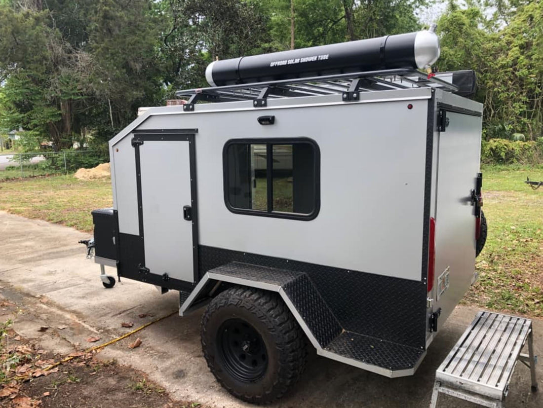 Off-Road Solar Shower Tanks "The Missile"